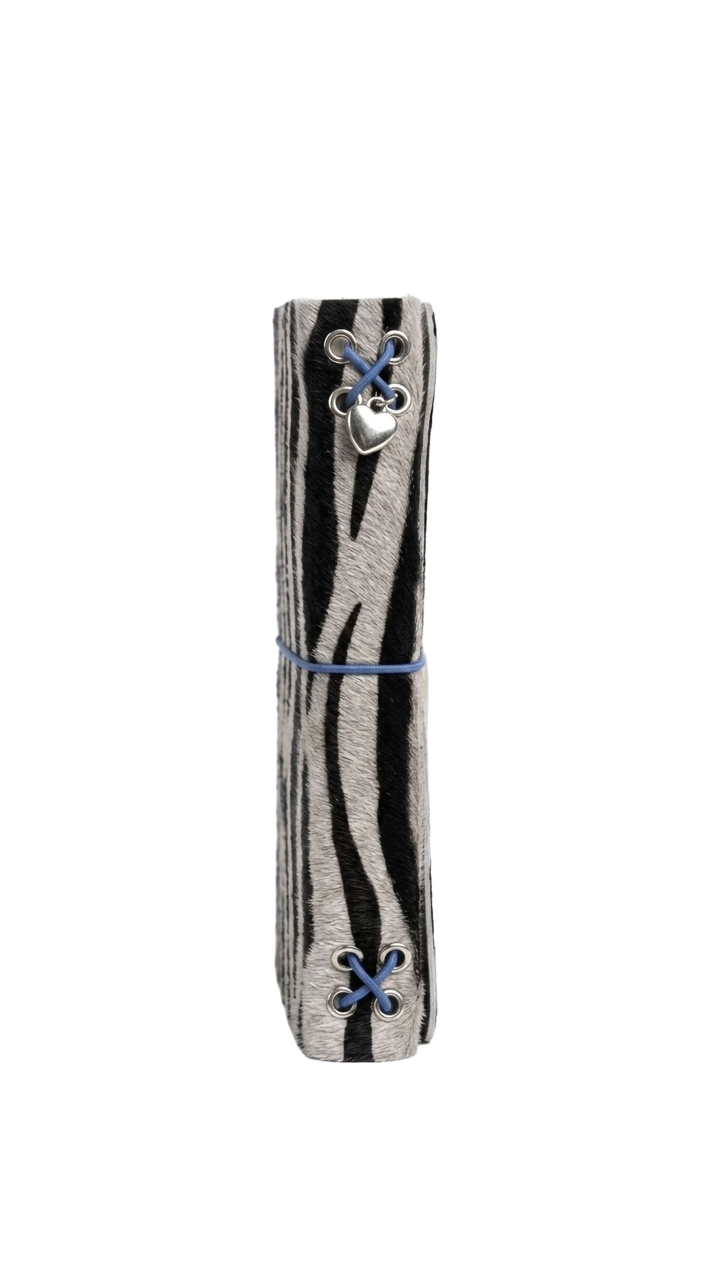 BLUE ZEBRA ESSENCE